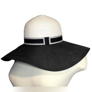 Women’s Wide Brim Floppy Beach Hat - Black & White New OS